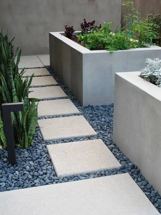 The contemporary planter boxes we are about to present to you are meant to be used as examples or inspiration on what you can do. For more ideas go to backyardmastery.com