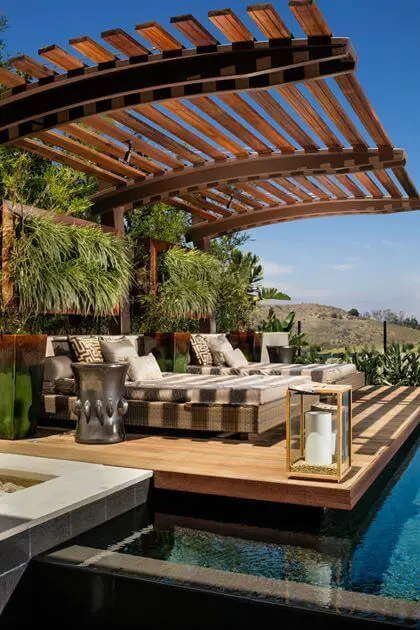 37 Great Pergola Pool Designs to Achieve Balanced Outdoor Spaces