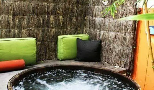 30 Outdoor spa ideas and landscaping for a fantastic zen garden
